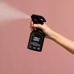 Lush Sticky Dates Spr@y